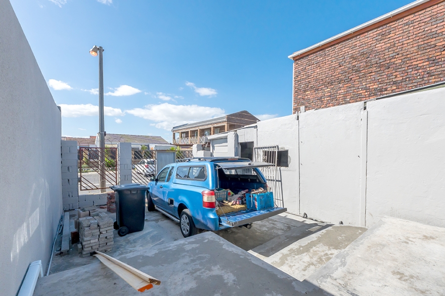 3 Bedroom Property for Sale in Westridge Western Cape